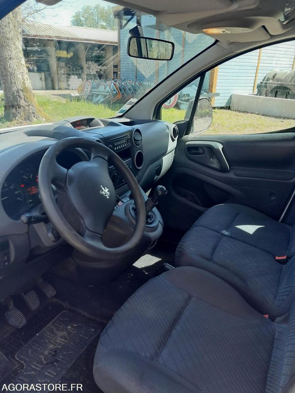 PEUGEOT Partner - 242795km - 2010 - Furgoneta pequeña: foto 4 PEUGEOT Partner - 242795km - 2010 - Furgoneta pequeña: foto 4