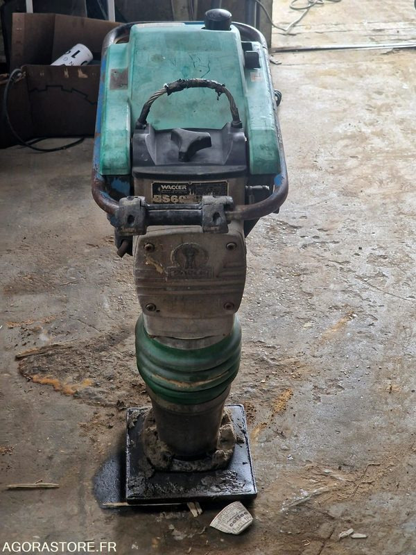 PILONNEUSE VIBRANTE WACKER BS600 ESSENCE 2,9CV - Vibroapisonador: foto 2 PILONNEUSE VIBRANTE WACKER BS600 ESSENCE 2,9CV - Vibroapisonador: foto 2