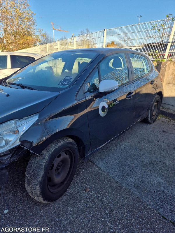 Peugeot 208 accidenté - EY-163-PP - Coche: foto 5 Peugeot 208 accidenté - EY-163-PP - Coche: foto 5
