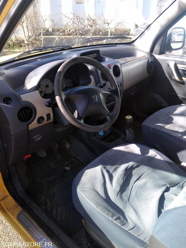 Peugeot PARTNER GNV 155130 kms 2007 - Coche: foto 3 Peugeot PARTNER GNV 155130 kms 2007 - Coche: foto 3