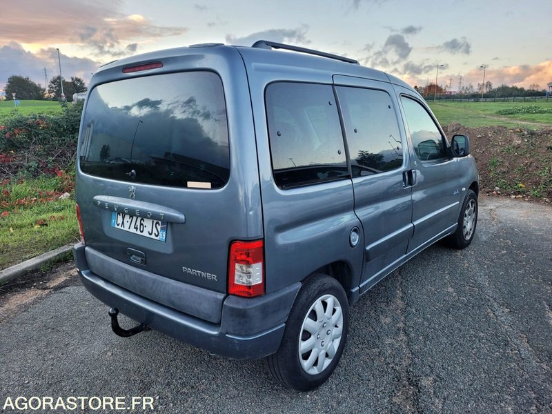 Peugeot partner 1.6hdi 90 ch - Coche: foto 3 Peugeot partner 1.6hdi 90 ch - Coche: foto 3