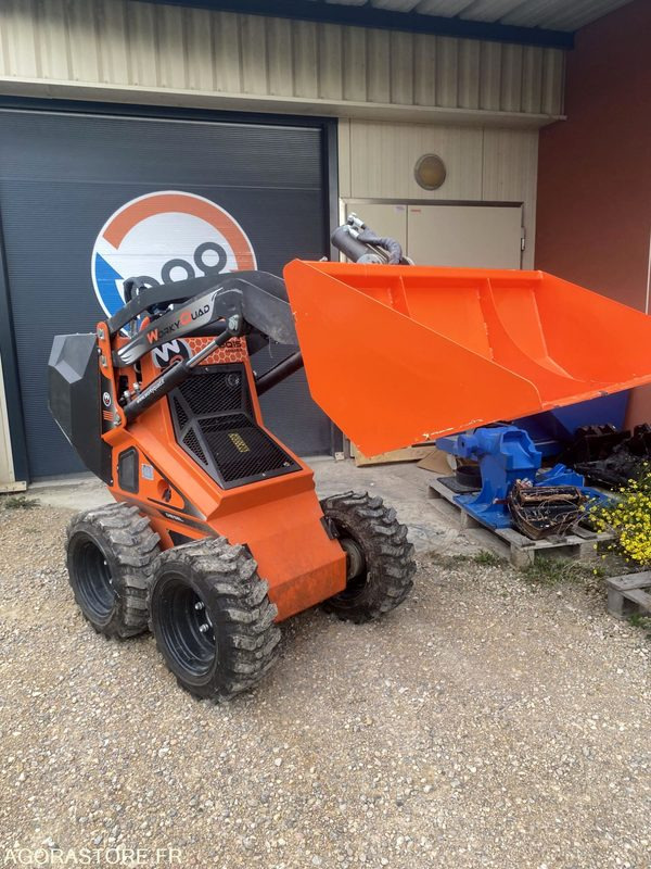 Porte outils SSQ15D 48 heures Worky Quad DIESEL 48 heures - Cargadora: foto 2 Porte outils SSQ15D 48 heures Worky Quad DIESEL 48 heures - Cargadora: foto 2