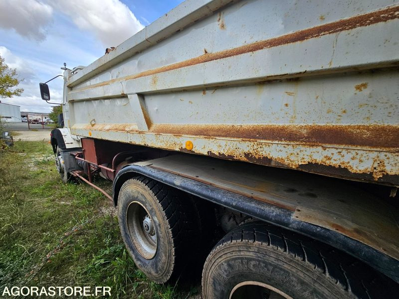 Porteur benne Renault C260 - 1985 - 356393km - BQ230WS - Camión volquete: foto 4 Porteur benne Renault C260 - 1985 - 356393km - BQ230WS - Camión volquete: foto 4