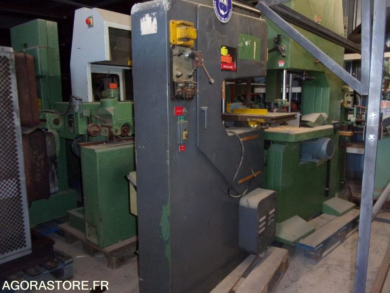 RARE SCIE a ruban verticale a métaux ULTRA - Sierra de cinta para metal: foto 3 RARE SCIE a ruban verticale a métaux ULTRA - Sierra de cinta para metal: foto 3