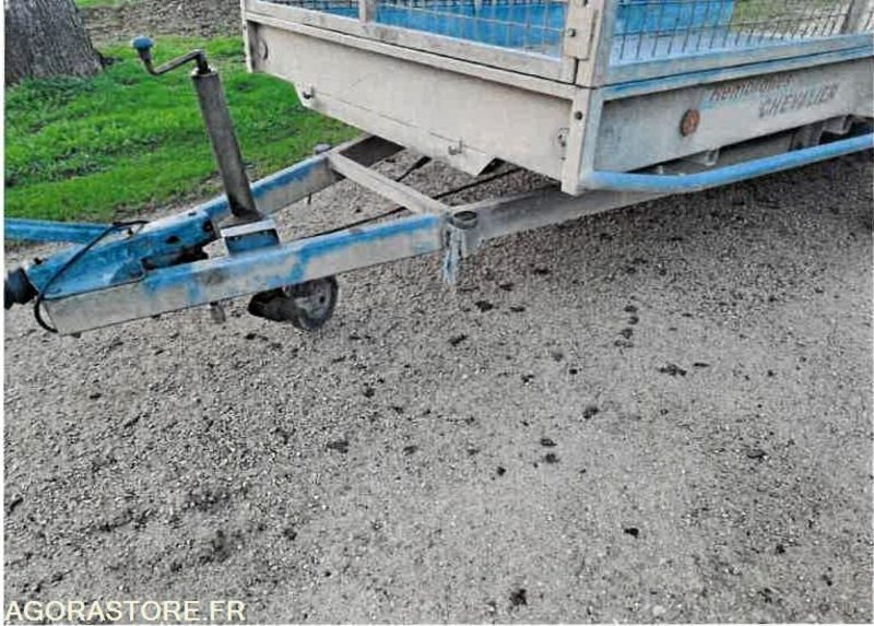REMORQUE FREINEE AVEC CARTE GRISE - Maquinaria de jardinería: foto 3 REMORQUE FREINEE AVEC CARTE GRISE - Maquinaria de jardinería: foto 3