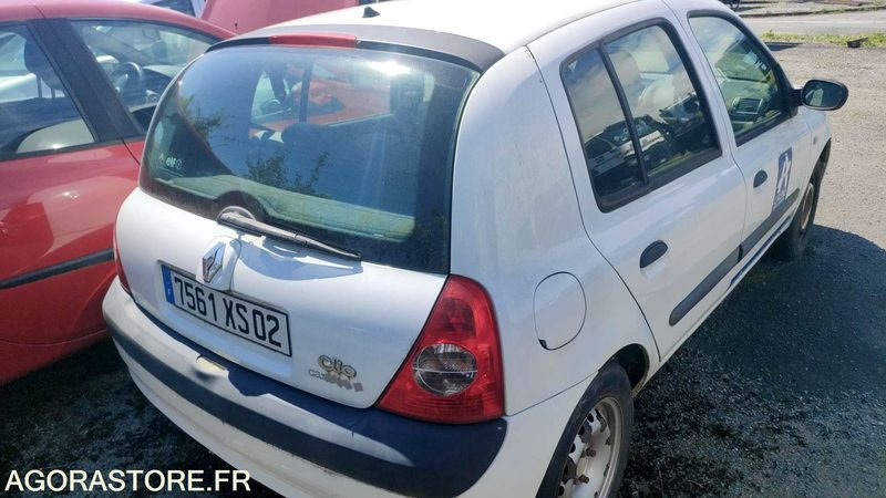 RENAULT CLIO - 2006 - 213308 KM - Coche: foto 4 RENAULT CLIO - 2006 - 213308 KM - Coche: foto 4