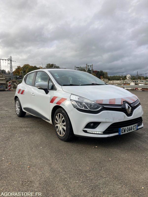 RENAULT CLIO IV diesel - Année 2018 - 312 000km - Coche: foto 3 RENAULT CLIO IV diesel - Année 2018 - 312 000km - Coche: foto 3