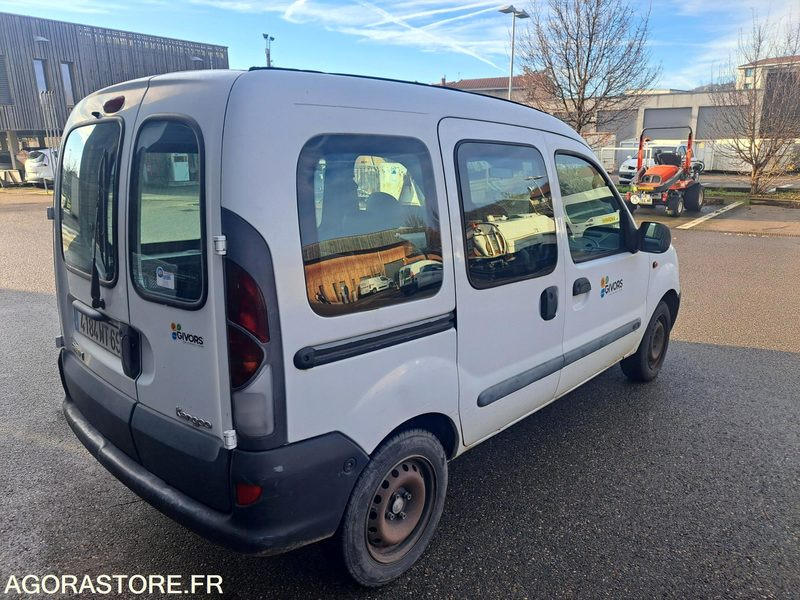 RENAULT KANGOO 157000kms 2000 - Furgoneta pequeña: foto 5 RENAULT KANGOO 157000kms 2000 - Furgoneta pequeña: foto 5