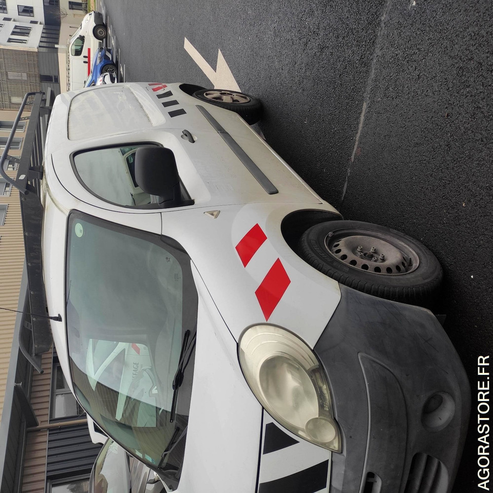 RENAULT - KANGOO - 2012 / 178051 KM (CA-353-KD) - Furgón: foto 3 RENAULT - KANGOO - 2012 / 178051 KM (CA-353-KD) - Furgón: foto 3