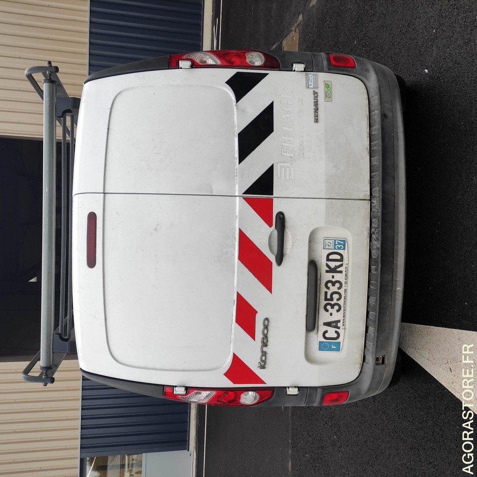RENAULT - KANGOO - 2012 / 178051 KM (CA-353-KD) - Furgón: foto 4 RENAULT - KANGOO - 2012 / 178051 KM (CA-353-KD) - Furgón: foto 4
