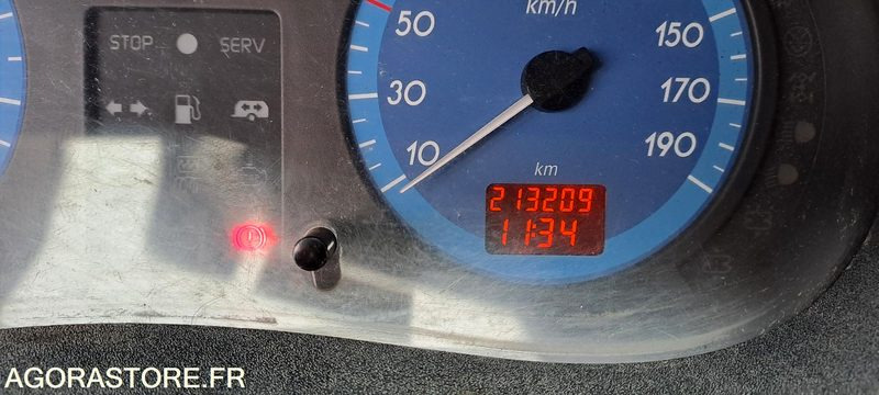 RENAULT MASCOTT PLATEAU ET CELLULE ATELIER - 213216km - 2001 - Furgoneta basculante: foto 5 RENAULT MASCOTT PLATEAU ET CELLULE ATELIER - 213216km - 2001 - Furgoneta basculante: foto 5