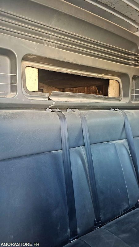 RENAULT MASTER - 2010 / 268452KM (AJ050VL) - Furgón: foto 3 RENAULT MASTER - 2010 / 268452KM (AJ050VL) - Furgón: foto 3