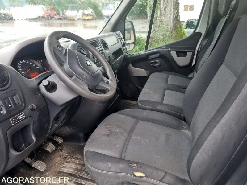 RENAULT - MASTER L1H2 CONFORT - 2015 / 257608KM (M23110) - Furgón: foto 4 RENAULT - MASTER L1H2 CONFORT - 2015 / 257608KM (M23110) - Furgón: foto 4