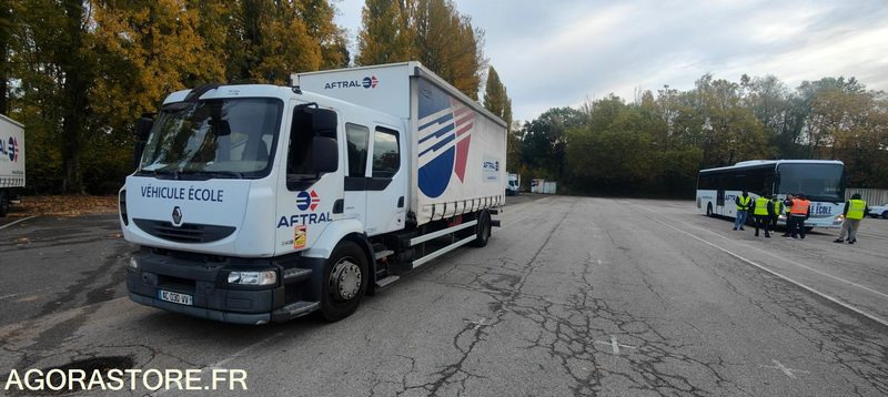 RENAULT MIDLUM AUTO ECOLE 240 DXI - 2009 - 337340 Kms - Camión lona: foto 2 RENAULT MIDLUM AUTO ECOLE 240 DXI - 2009 - 337340 Kms - Camión lona: foto 2