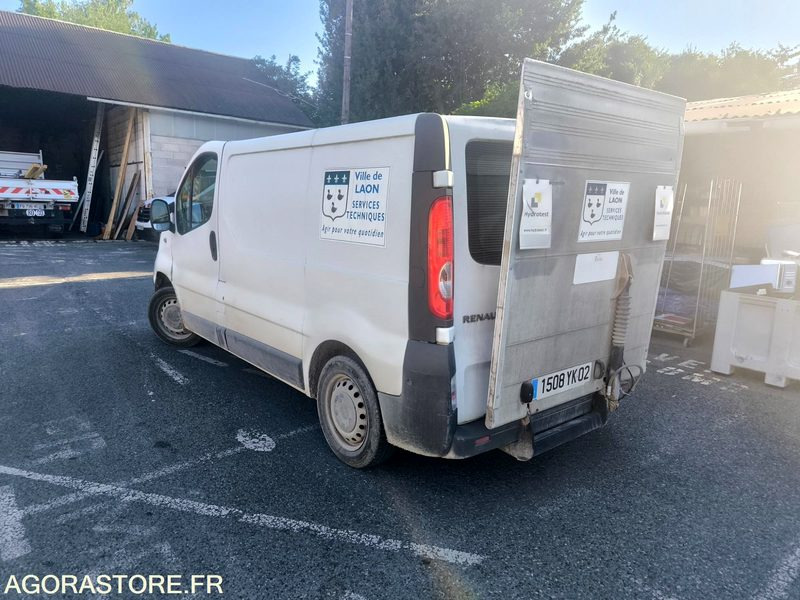 RENAULT TRAFIC 2008 133879kms - Furgón: foto 3 RENAULT TRAFIC 2008 133879kms - Furgón: foto 3