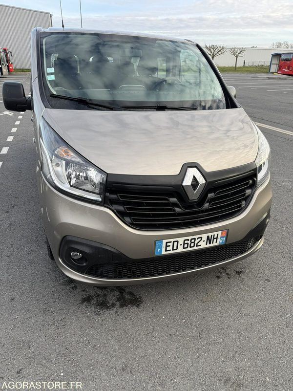 RENAULT TRAFIC - 2016 - 229166km - ED-682-NH - Minibús, Furgoneta de pasajeros: foto 1 RENAULT TRAFIC - 2016 - 229166km - ED-682-NH - Minibús, Furgoneta de pasajeros: foto 1