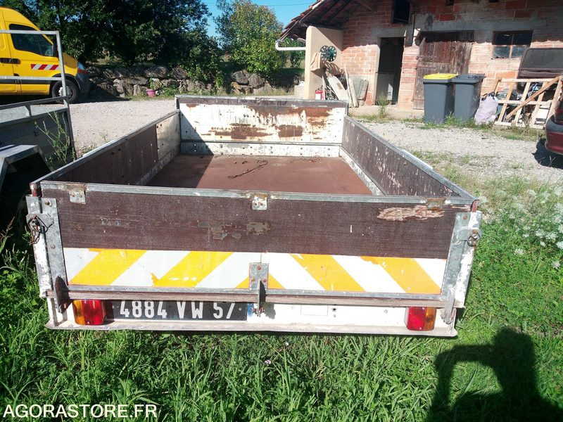 Remorque basculante UFAG - Semirremolque plataforma/ Caja abierta: foto 2 Remorque basculante UFAG - Semirremolque plataforma/ Caja abierta: foto 2