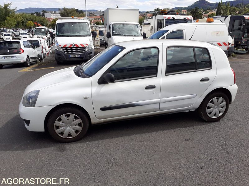 Renault Clio 1.2 16v 75 cv 5 portes - Coche: foto 2 Renault Clio 1.2 16v 75 cv 5 portes - Coche: foto 2