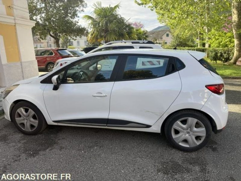 Renault Clio 4 56017 kms 2014 - Coche: foto 3 Renault Clio 4 56017 kms 2014 - Coche: foto 3