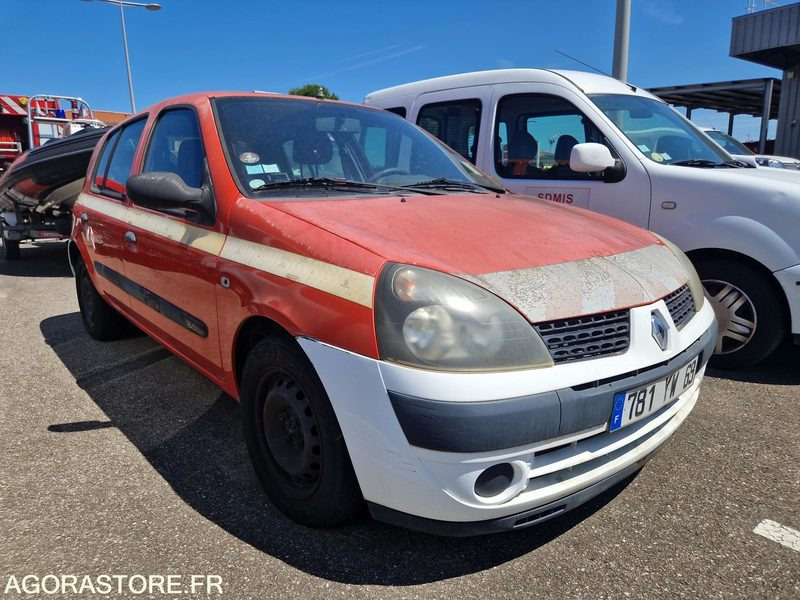 Renault Clio - 781YW69 - Coche: foto 2 Renault Clio - 781YW69 - Coche: foto 2