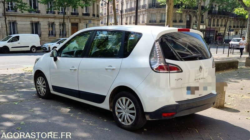 Renault Grand Scenic III Phase 2 1.5 dCi eco2 Rallongé - Coche: foto 2 Renault Grand Scenic III Phase 2 1.5 dCi eco2 Rallongé - Coche: foto 2