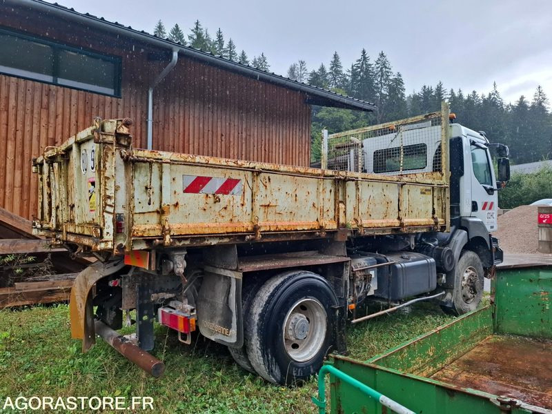 Renault KERAX 2004 - 252967 kms - Furgoneta basculante: foto 2 Renault KERAX 2004 - 252967 kms - Furgoneta basculante: foto 2