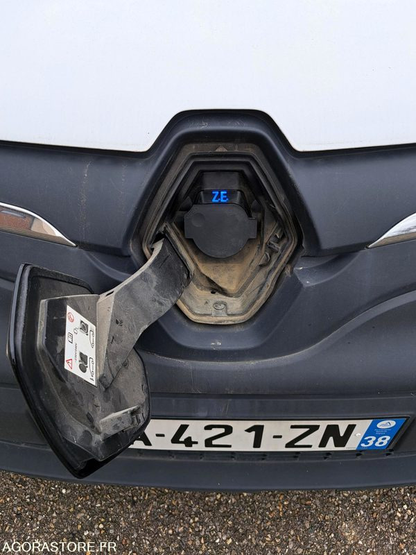 Furgoneta pequeña, Furgoneta eléctrica Renault Kangoo - 2016 - 41396kms: foto 10