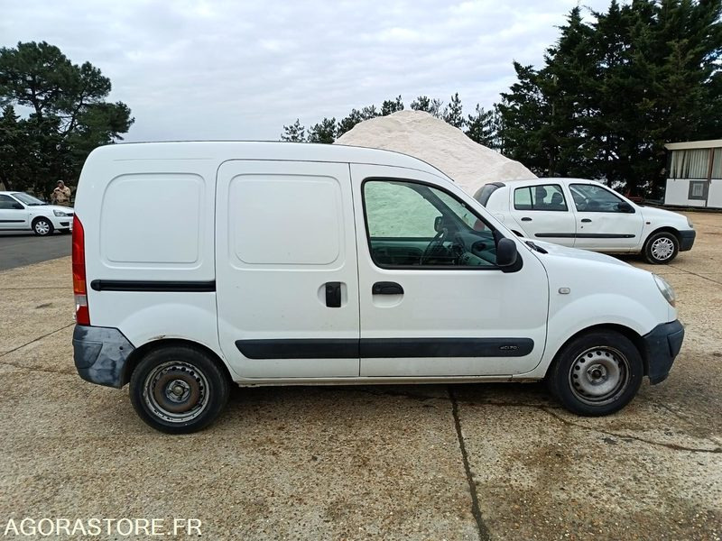 Renault Kangoo 8915XL72 - Furgoneta pequeña: foto 3 Renault Kangoo 8915XL72 - Furgoneta pequeña: foto 3
