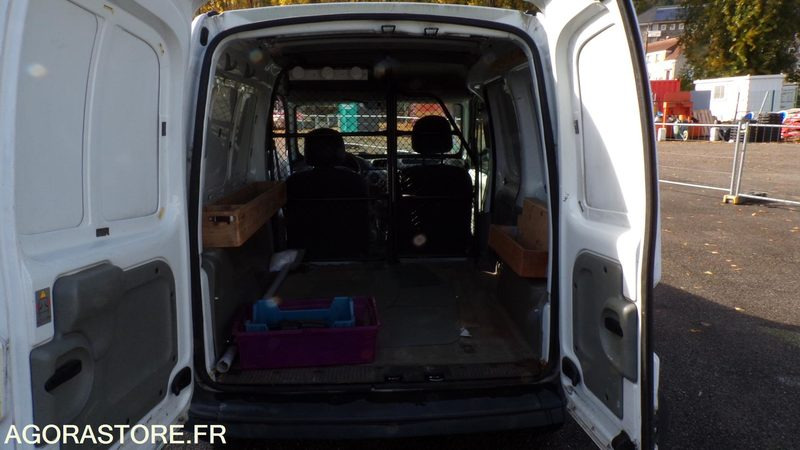 Furgoneta pequeña Renault Kangoo AL-103-YV (ASST): foto 8 Furgoneta pequeña Renault Kangoo AL-103-YV (ASST): foto 8