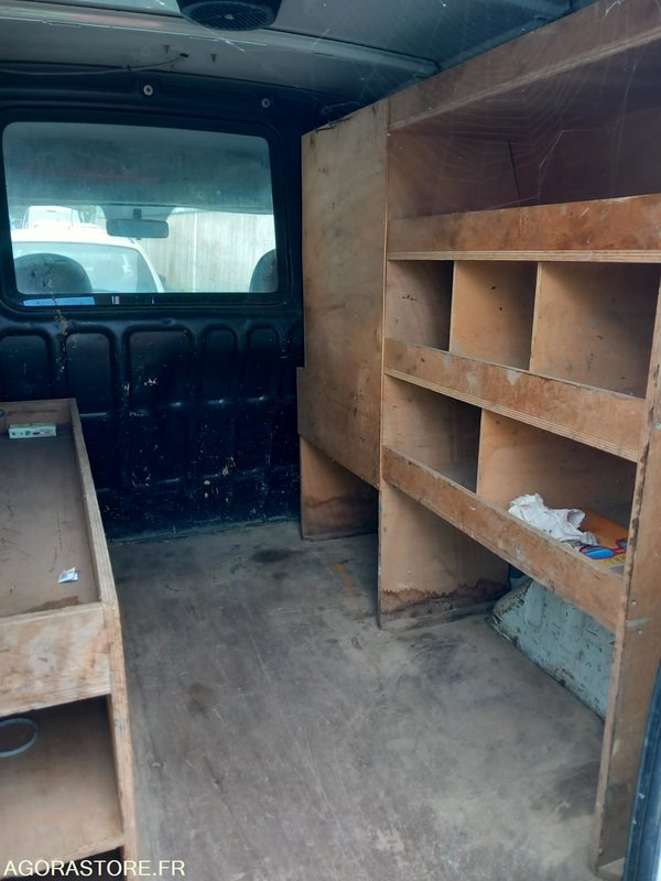 Renault Kangoo CK707XK - Furgoneta pequeña: foto 5 Renault Kangoo CK707XK - Furgoneta pequeña: foto 5