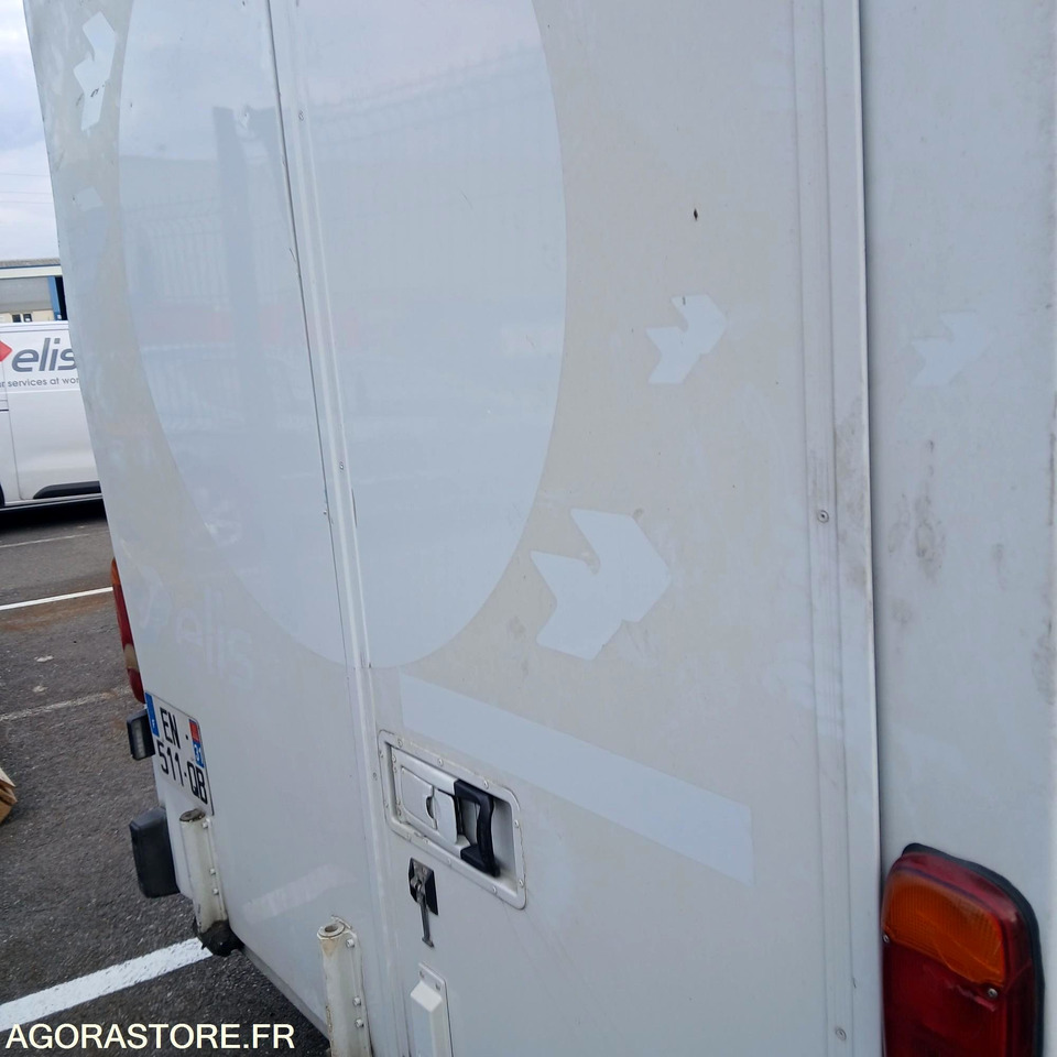 Renault Master 2017 //km 200856 au 17/07/2024 - Furgón: foto 5 Renault Master 2017 //km 200856 au 17/07/2024 - Furgón: foto 5
