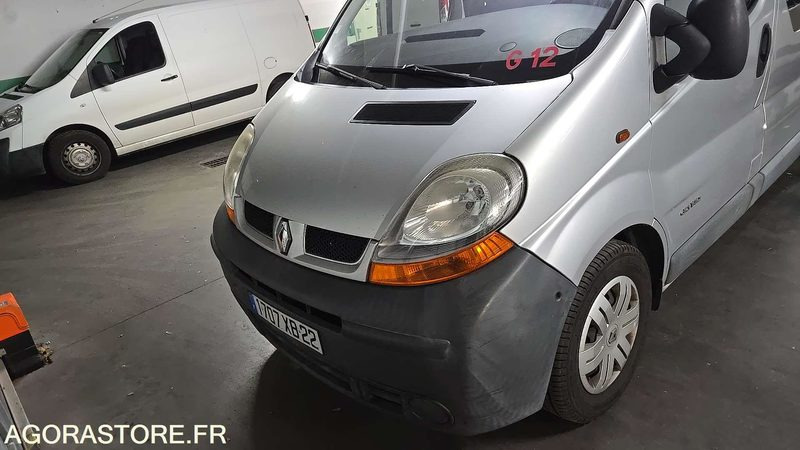 Renault Trafic - 2004 - 257907kms - 1707-XB-22 - Minibús, Furgoneta de pasajeros: foto 1 Renault Trafic - 2004 - 257907kms - 1707-XB-22 - Minibús, Furgoneta de pasajeros: foto 1