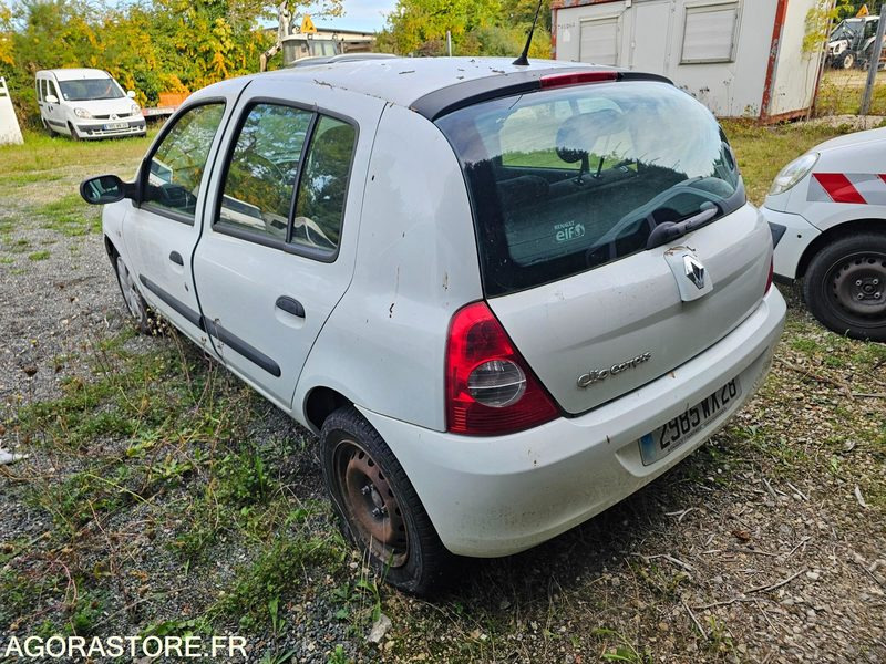 Renault clio - 2008 - 189212km - 2985WX28 - Coche: foto 4 Renault clio - 2008 - 189212km - 2985WX28 - Coche: foto 4