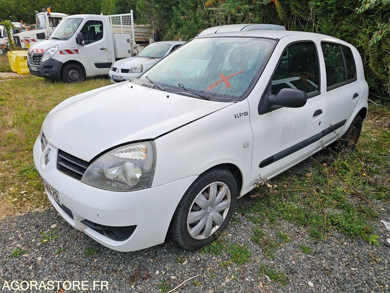 Renault clio - 2008 - 189212km - 2985WX28 - Coche: foto 1 Renault clio - 2008 - 189212km - 2985WX28 - Coche: foto 1