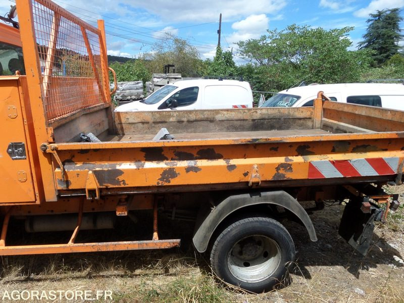Renault mascott tribenne 5T- 310000km - 2001 (BY-529-FQ) - Furgoneta basculante: foto 3 Renault mascott tribenne 5T- 310000km - 2001 (BY-529-FQ) - Furgoneta basculante: foto 3