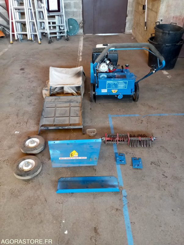 Maquinaria de jardinería Scarificateur avec option engazonneuse: foto 6