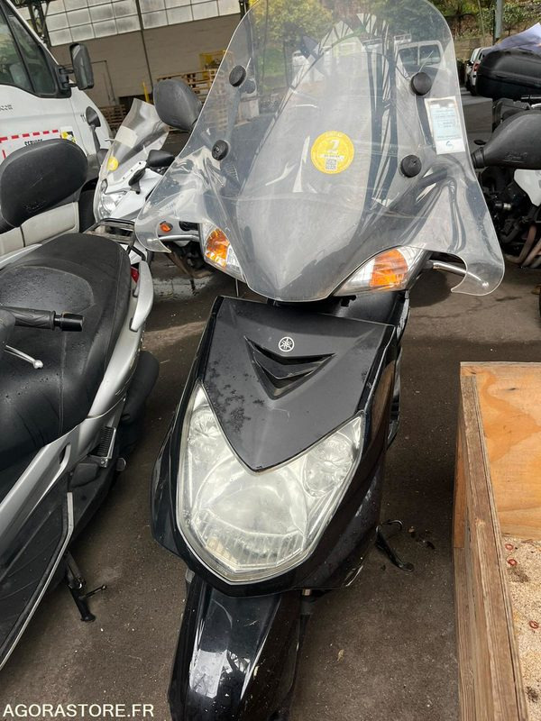 Scooter 125 Yamaha Cygnus 60000kms - 2011 - Motocicleta: foto 1 Scooter 125 Yamaha Cygnus 60000kms - 2011 - Motocicleta: foto 1