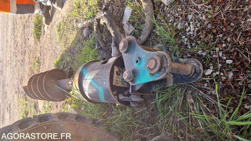 TARIERE POUR MINI PELLE CATERPILLAR 3T A14B - Taladro para tierra: foto 2 TARIERE POUR MINI PELLE CATERPILLAR 3T A14B - Taladro para tierra: foto 2