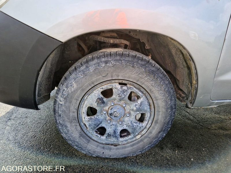 Coche TOYOTA HILLUX - BA675PV - 2010 / 141 633 KM: foto 13