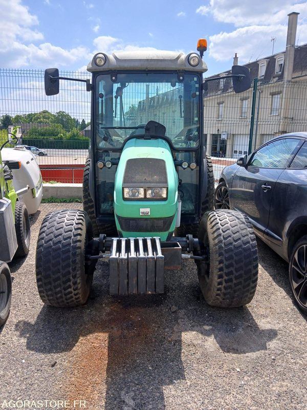 TRACTEUR AGROKID 230 - Tractor: foto 1 TRACTEUR AGROKID 230 - Tractor: foto 1