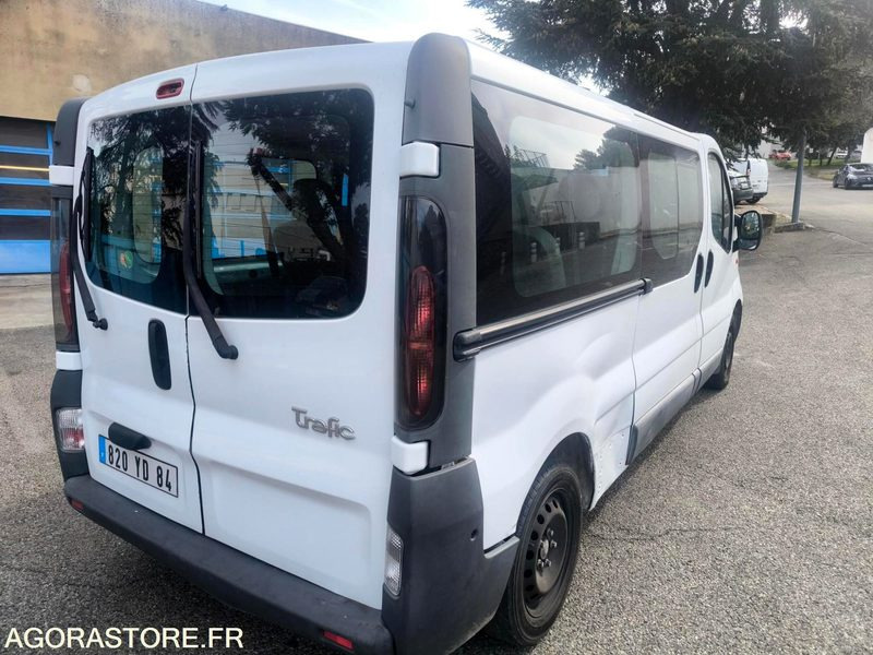 TRAFIC MINI BUS - Minibús, Furgoneta de pasajeros: foto 4 TRAFIC MINI BUS - Minibús, Furgoneta de pasajeros: foto 4