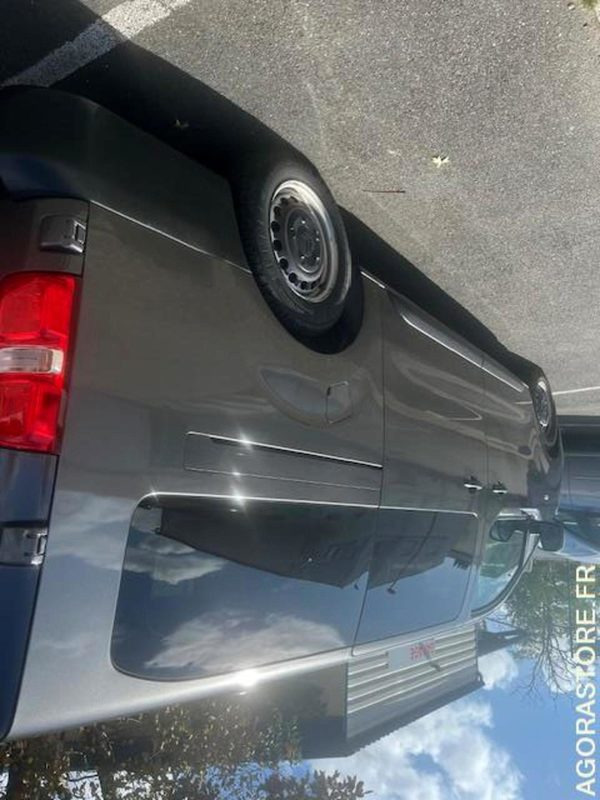 TTC / 0% TVA - MINIBUS CITROEN JUMPY SPACETOURER 1.5L BHDI - 4 portes - 2019 - Minibús, Furgoneta de pasajeros: foto 5 TTC / 0% TVA - MINIBUS CITROEN JUMPY SPACETOURER 1.5L BHDI - 4 portes - 2019 - Minibús, Furgoneta de pasajeros: foto 5