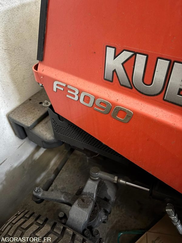 Tondeuse autoportée KUBOTA F3090 - Cortacésped: foto 4 Tondeuse autoportée KUBOTA F3090 - Cortacésped: foto 4