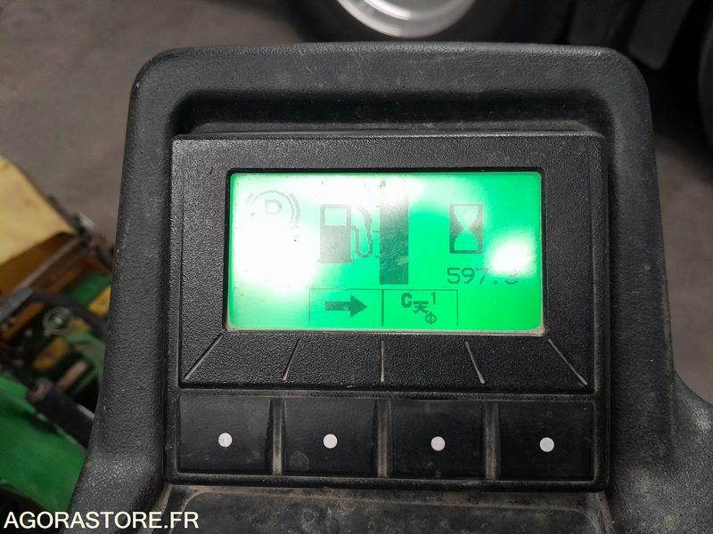 Tondeuse autoportée de green 2750e cut JOHN DEERE (TAP318) - Maquinaria de jardinería: foto 2 Tondeuse autoportée de green 2750e cut JOHN DEERE (TAP318) - Maquinaria de jardinería: foto 2