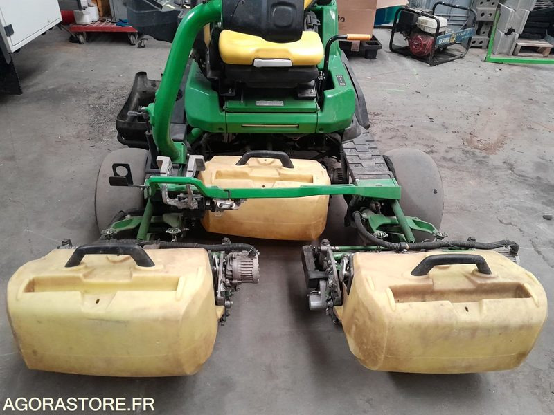 Tondeuse autoportée de green 2750e cut JOHN DEERE (TAP318) - Maquinaria de jardinería: foto 5 Tondeuse autoportée de green 2750e cut JOHN DEERE (TAP318) - Maquinaria de jardinería: foto 5