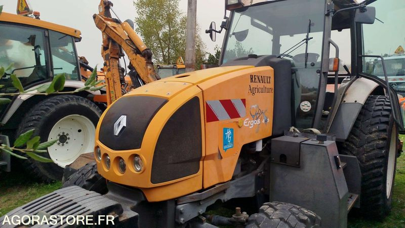 Tracteur RENAULT ERGOS 446 - 2009 - 17145h - 799CKY31 - Tractor: foto 2 Tracteur RENAULT ERGOS 446 - 2009 - 17145h - 799CKY31 - Tractor: foto 2
