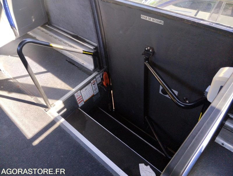 VDL BOVA FUTURA FLD10 N°126049 - Minibús, Furgoneta de pasajeros: foto 4 VDL BOVA FUTURA FLD10 N°126049 - Minibús, Furgoneta de pasajeros: foto 4