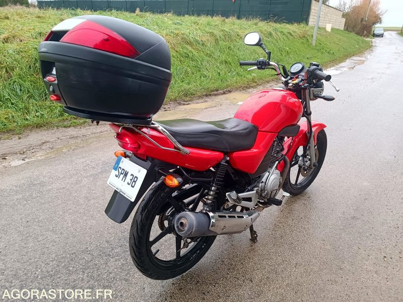 Yamaha YBR 125 injection - 2006 - 30800KM - CT OK - CG OK - Motocicleta: foto 4 Yamaha YBR 125 injection - 2006 - 30800KM - CT OK - CG OK - Motocicleta: foto 4