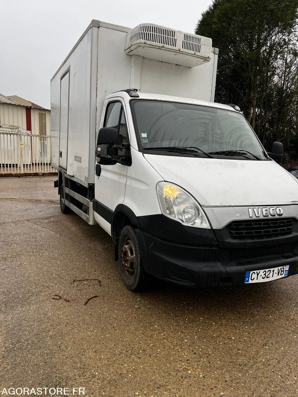Iveco 35c13 frigorifique 185000km 2013 - Furgoneta frigorifica: foto 2 Iveco 35c13 frigorifique 185000km 2013 - Furgoneta frigorifica: foto 2