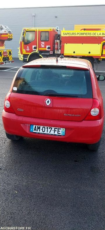 Renault clio 1.5 dci (roulante) - Coche: foto 4 Renault clio 1.5 dci (roulante) - Coche: foto 4